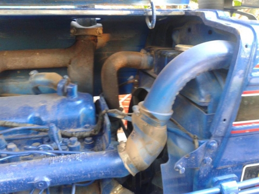 ขายรถไถฟอร์ด 6600 เบื่อคนขับ ขายยกคอก/แลกสิบล้อ