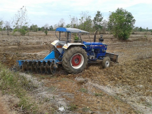 ขายรถไถฟอร์ด 6600 เบื่อคนขับ ขายยกคอก/แลกสิบล้อ