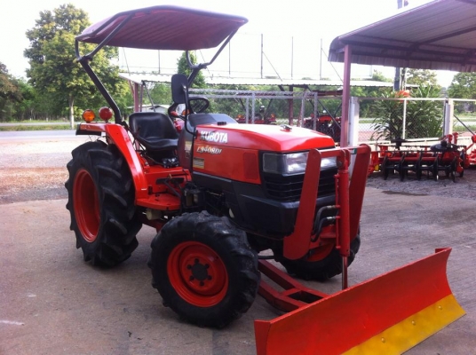ขายรถไถKubota L 3408DI (4WD) พร้อมใบมีดหน้าและผานพรวนช้าง