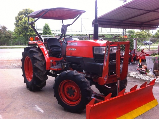 ขายรถไถKubota L4508DI (4WD) พร้อมใบมีดหน้าและผานพรวนช้าง รถพร้อมใช้งาน
