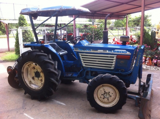 ขายรถไถ Iseki TL2500 รถ 2เพลา พร้อมใบมีดหน้าและผานพรวน รถพร้อมใช้งาน