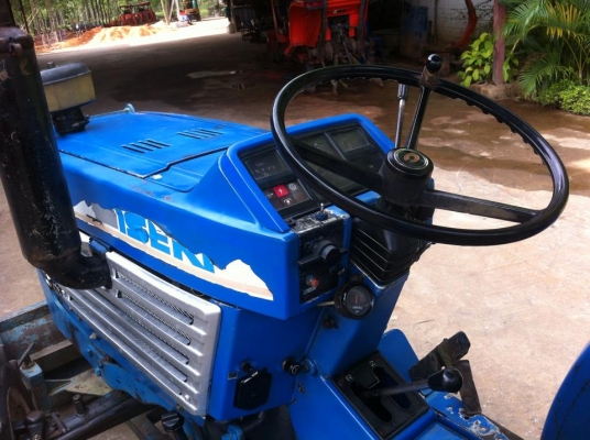 ขายรถไถ Iseki TL2500 รถ 2เพลา พร้อมใบมีดหน้าและผานพรวน รถพร้อมใช้งาน