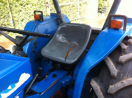 ขายรถไถ Iseki TL2500 รถ 2เพลา พร้อมใบมีดหน้าและผานพรวน รถพร้อมใช้งาน