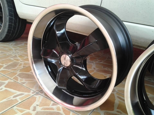 ขอบ 17*7.5 / 4*100 off40 ทำสี ปัดเงาใหม่วิ้ง ๆ ขายพร้อมส่ง 6800 สนใจ 085 0227371