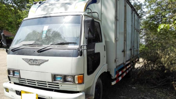 Hino KM779 ตู้แห้ง 10 บาน ปี 36 พร้อม