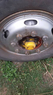 สิบล้อมิสซูบิชิ เพลาเดียว สิบล้อมิสซูบิชิ เพลาเดียว