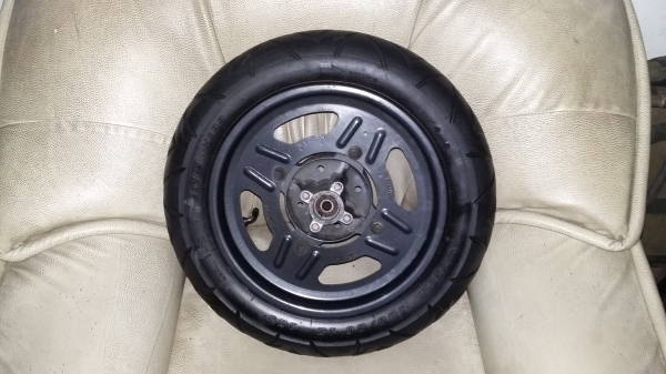 ขายวงล้อ ksr ขอบ 12 คู่ละ 2000 บาท