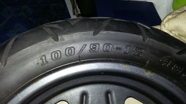 ขายวงล้อ ksr ขอบ 12 คู่ละ 2000 บาท