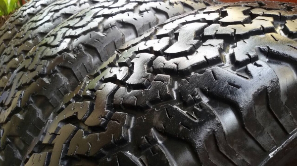 ขายยาง bf all 31 ขอบ 15 สวยๆครับ ขายยาง bf all 31 ขอบ 15 สวยๆครับ