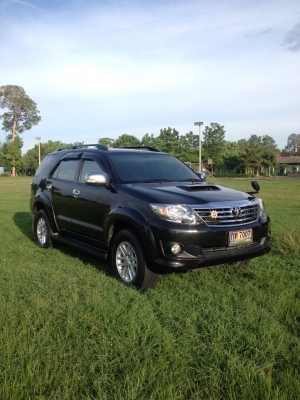 ขาย Fortuner 2007 หน้าท้ายแชมป์ ราคา 550,000.- บาท