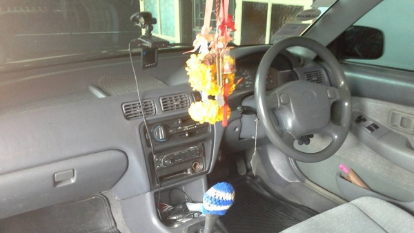 ขาย Toyota Soluna เครื่อง 1500 ติดแก็ส