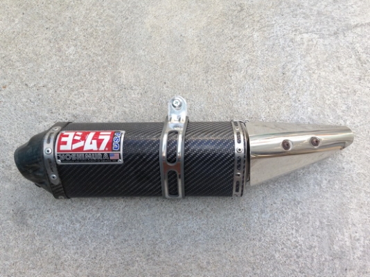 Yoshimura USA แท้ รุ่น TRC Full Carbon ราคา 8,000 บาท