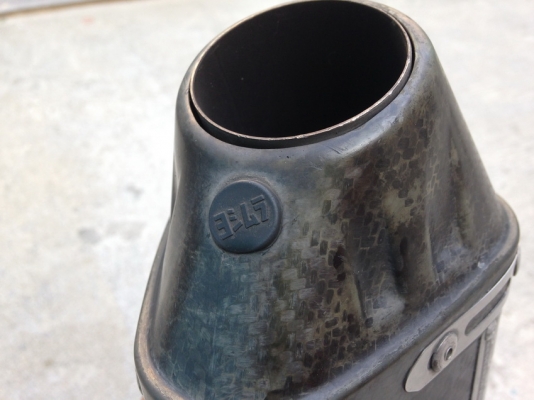 Yoshimura USA แท้ รุ่น TRC Full Carbon ราคา 8,000 บาท