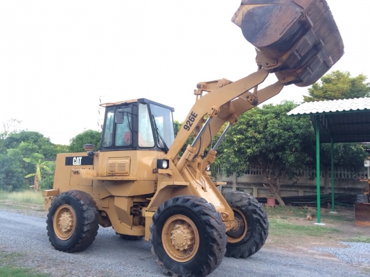 ขายรถตัก CAT-926E สภาพนางฟ้า พร้อมใช้งานราคาไม่แพงสนใจติดต่อ 081-9485494  ตลอด24 ชม.