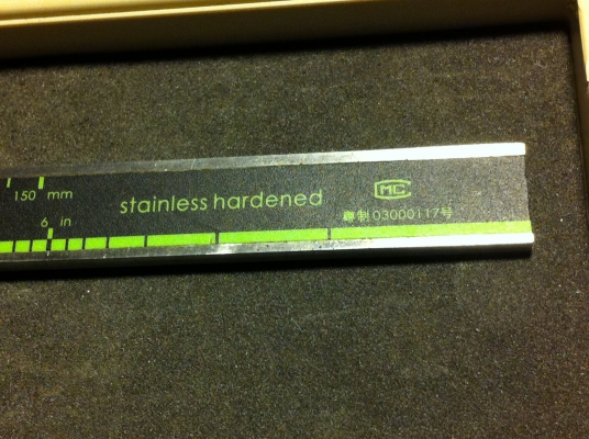 เวอร์เนียดิจิตอล UPM ขนาด 6 นิ้ว ปากสนิทวัดได้ทั้ง มิล และ นิ้ว