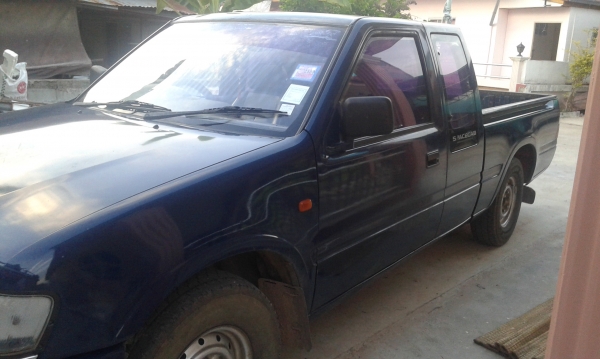 ขาย อีซูซ 2.5 โบว์ ปี40 สภาพดีเดิมพร้อนใช้ เอกสารทะเบียนพร้อม