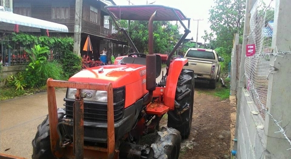 ขาย4508 DI specail พร้อมเล่มทะเบียนเครืองเกียรดีไม่หอนเป็นตัวท็อปตัวสุดท้ายรีบเลยครับของดีราคาถูกมีน้อย