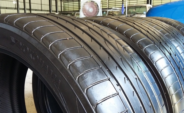 ยาง,295-35-21 YOKOHAMA'Advan Sport ปลายปี12 4เส้น 6,000