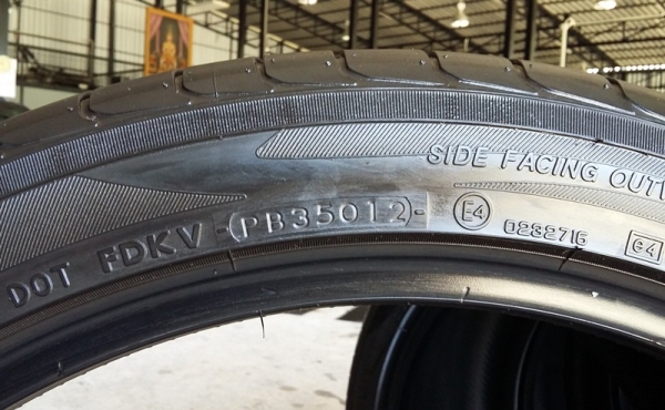 ยาง,295-35-21 YOKOHAMA'Advan Sport ปลายปี12 4เส้น 6,000