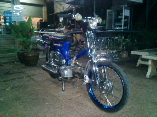 ขาย C70 เครื่องดรีม สภาพสวยๆ ของเเต่งเยอะ ราคาโดนๆ (เอกสารใบซื้อขายจากทางร้าน) ค่าตัว 10500 บาท ต่างจังหวัดจัดส่งให้ได้ ค่าส่งต่างหาก สนใจโทรสอบถาม 089-8054390 โอ๋ ลพบุรี