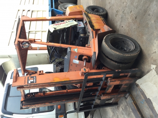 แสงฟ้าเต้นรถ///ขายรถฟอร์คลิฟต์ โตโยต้า 4FG25 เก่าญี่ปุ่น ราคาพิเศษ