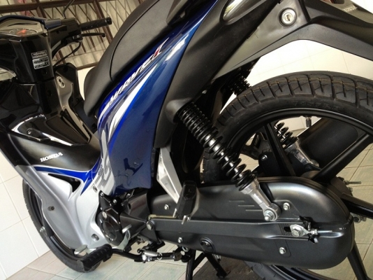 Wave110i ตัวTOP ล้อแม็ก โฉมล่าสุด ลายใหม่ วิ่ง4000 ปี57 (ของแถม 4 รายการ)