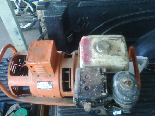 ขายแล้วครับเครื่องปั่นไฟ 5 โลเครื่อง 13  แรงญี่ปุ่น