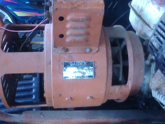 ขายแล้วครับเครื่องปั่นไฟ 5 โลเครื่อง 13  แรงญี่ปุ่น