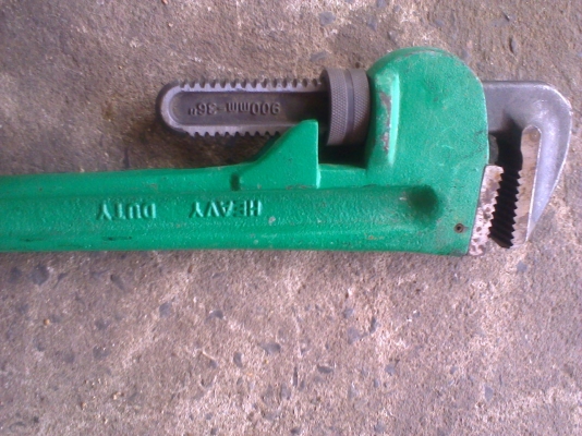 ประแจเลื่อนคอม้า 36 นิ้ว  USA