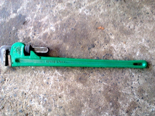 ประแจเลื่อนคอม้า 36 นิ้ว  USA