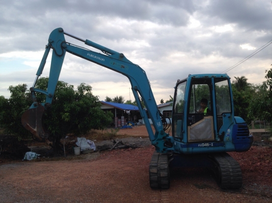 ขายด่วน รถขุดเล็ก FX45 II มีตู้ใช้งานมาน้อย รุ่นใหม่ปั้มนิ้ว เร็ว แรง สภาพสวย พร้อมใช้