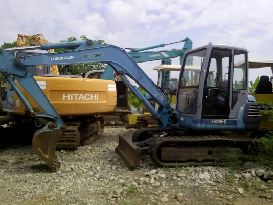 ขายด่วน รถขุดเล็ก FX45 II มีตู้ใช้งานมาน้อย รุ่นใหม่ปั้มนิ้ว เร็ว แรง สภาพสวย พร้อมใช้