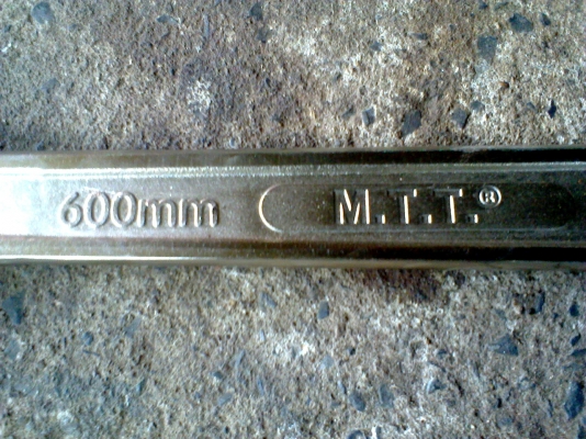 ประแจเลือน 24 นิ้ว ประแจเลือน 24 นิ้ว