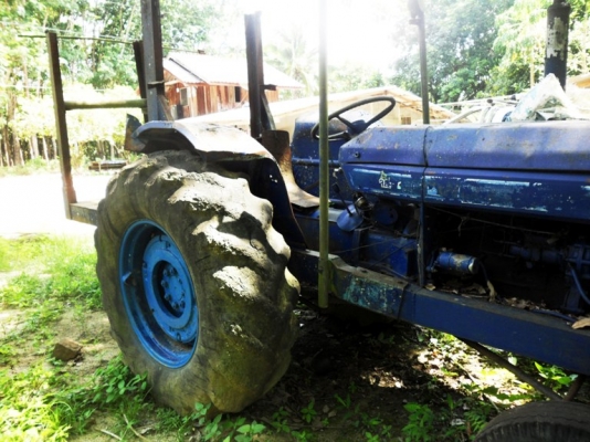 มาใหม่ ขายรถไถสำหรับบรรทุกไม้ยางพาราหรือขนย้ายสิ่งของ มาใหม่ ขายรถไถสำหรับบรรทุกไม้ยางพาราหรือขนย้ายสิ่งของ