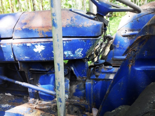 มาใหม่ ขายรถไถสำหรับบรรทุกไม้ยางพาราหรือขนย้ายสิ่งของ มาใหม่ ขายรถไถสำหรับบรรทุกไม้ยางพาราหรือขนย้ายสิ่งของ