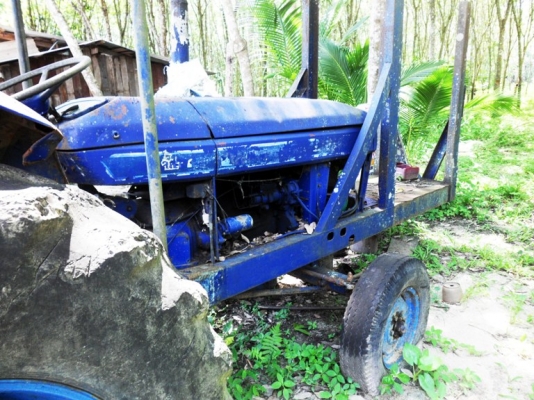 มาใหม่ ขายรถไถสำหรับบรรทุกไม้ยางพาราหรือขนย้ายสิ่งของ มาใหม่ ขายรถไถสำหรับบรรทุกไม้ยางพาราหรือขนย้ายสิ่งของ