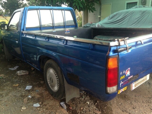 นิสสันเครื่องz16LPGแอร์เย็น  เครื่องเสียงกระหึ่ม สนใจโทร ปุ้ย0818158886