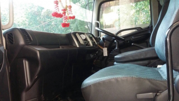ขายรถ10ล้อดั้มพ์ HINO FM2PNLD เครื่อง 380แรงม้า ปี54 สวยเดิม สนใจโทร 081-970-1072
