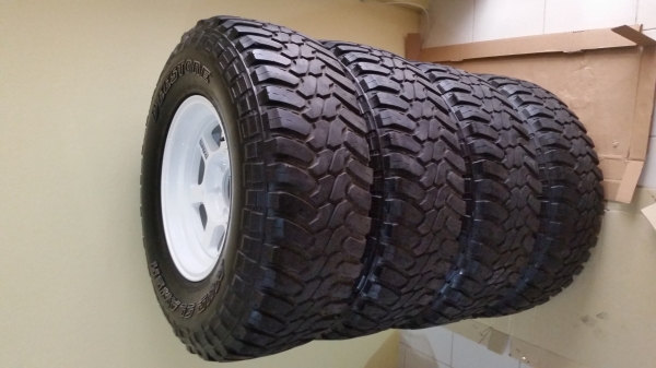 ขายเหมา ยางลุยๆ 2 ชุดราคาถูกเท่าทุน