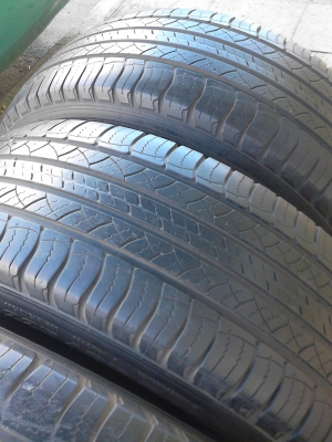 225/65R17 MICHELIN มี 3 เส้น tel.081-427-3941