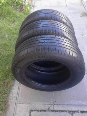 225/65R17 MICHELIN มี 3 เส้น tel.081-427-3941