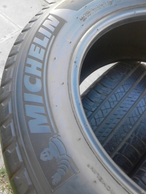225/65R17 MICHELIN มี 3 เส้น tel.081-427-3941
