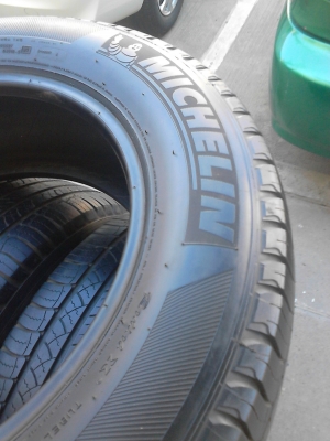 225/65R17 MICHELIN มี 3 เส้น tel.081-427-3941