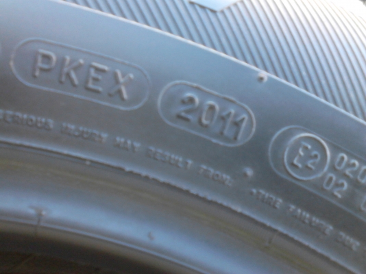 225/65R17 MICHELIN มี 3 เส้น tel.081-427-3941