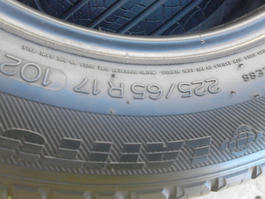 225/65R17 MICHELIN มี 3 เส้น tel.081-427-3941