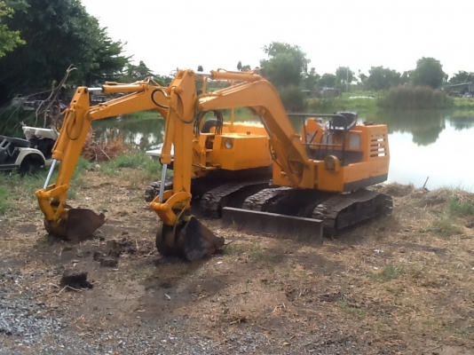 รถเบคโฮyanmar ytb1200 สภาพดีพร้อมใช้ เพิ่งเข้าจากญี่ปุ่นทำสีใหม่เรียบร้อย