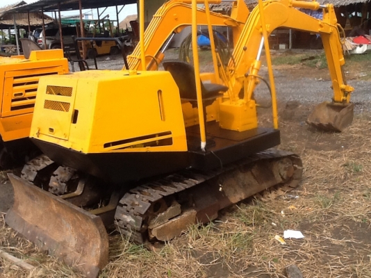 รถเบคโฮyanmar ytb1200 สภาพดีพร้อมใช้ เพิ่งเข้าจากญี่ปุ่นทำสีใหม่เรียบร้อย