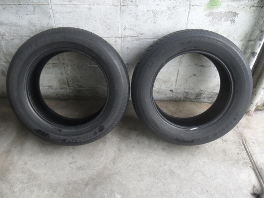 ยาง BRIDGESTONE 235/60R18ปี10 สวยๆ 1 คู่ ราคา 1300 บาท