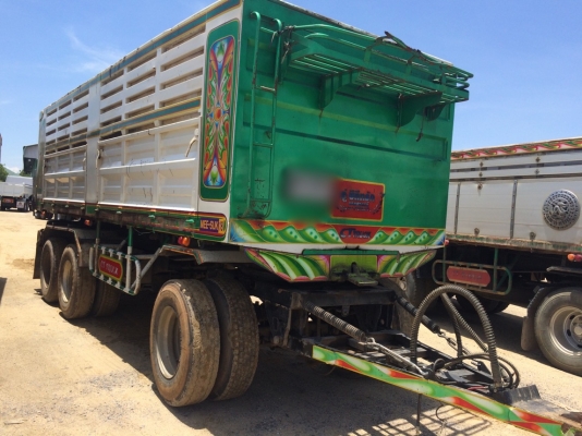 กะบะเหล็กเสาชน 3เพลา ดั๊ม ปี52 สูง1.60 ยาว 6.80 กว้าง 2.50 สนใจติดต่อ 093-1406977 เต้