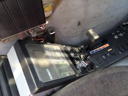 ขายรถแบคโฮ KOBELCO SK200 (MARK 3) รถนอกนำเข้าเองจากญี่ปุ่น สภาพสวยพร้อมใช้งาน มีVDOการทำงานครับ